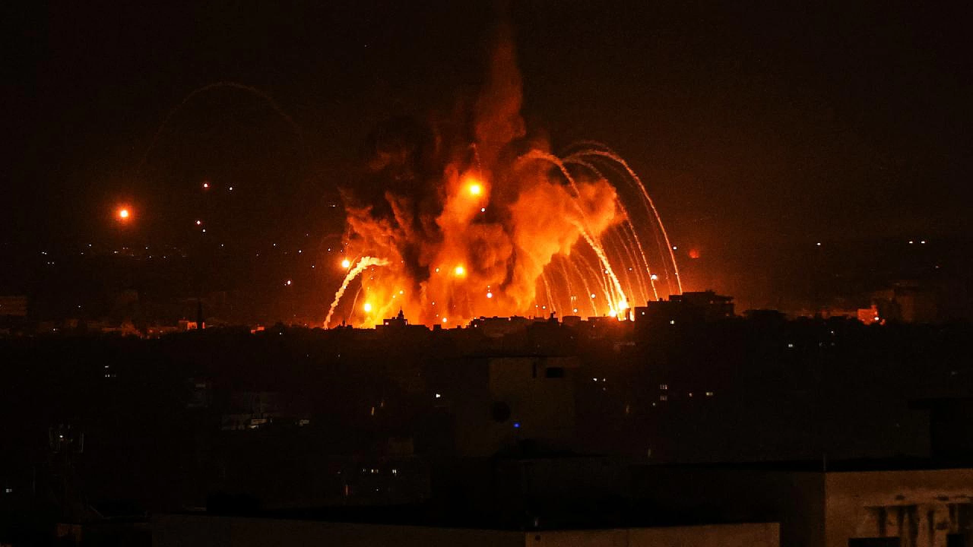 İsrail Gazze'yi terk eden sivilleri katletti: 70 ölü 200 yaralı