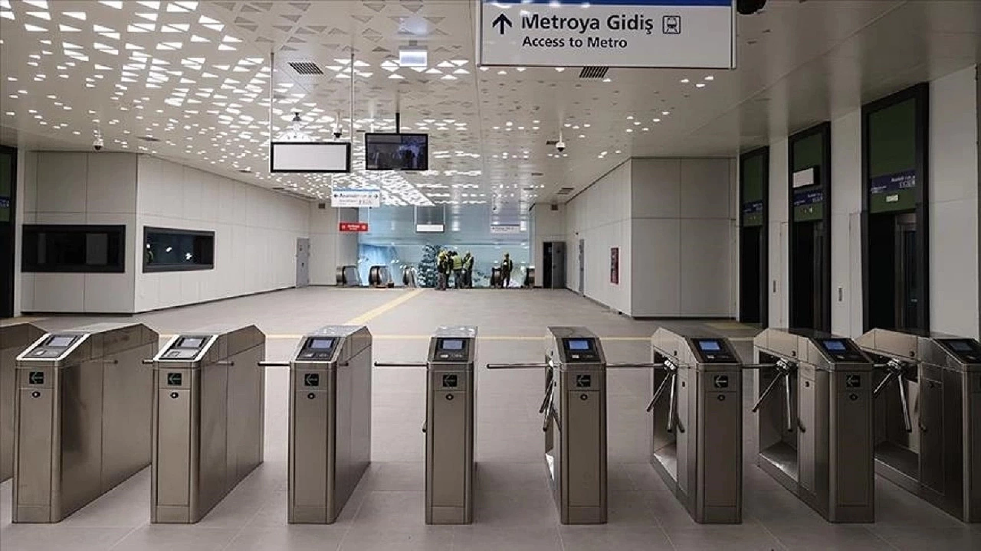 Yenikapı-Atatürk Havalimanı metrosunda bazı seferlerde düzenlemeye gidildi.
