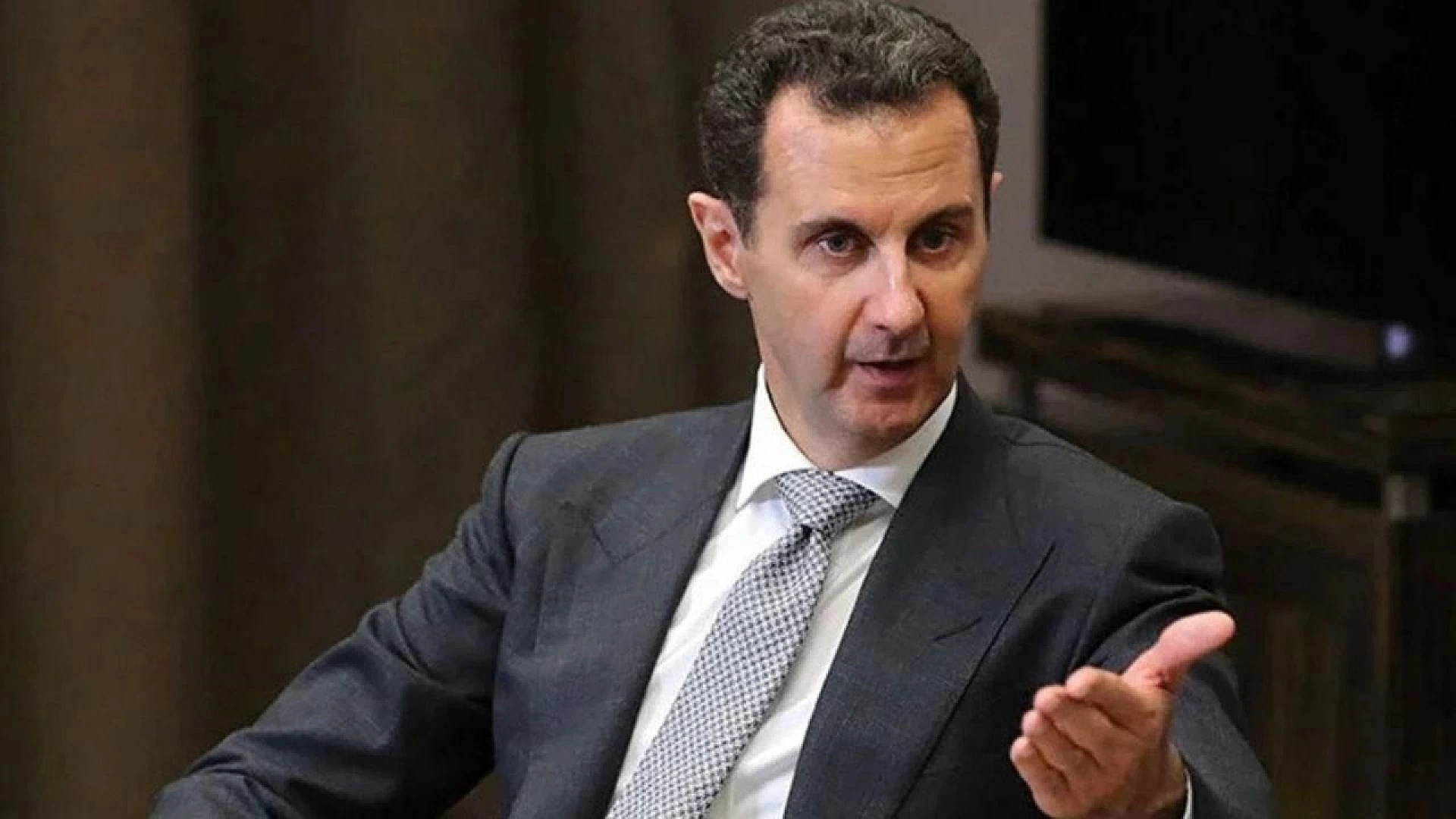 Esad, Suriye'den kaçanları da kapsayan genel af ilan etti
