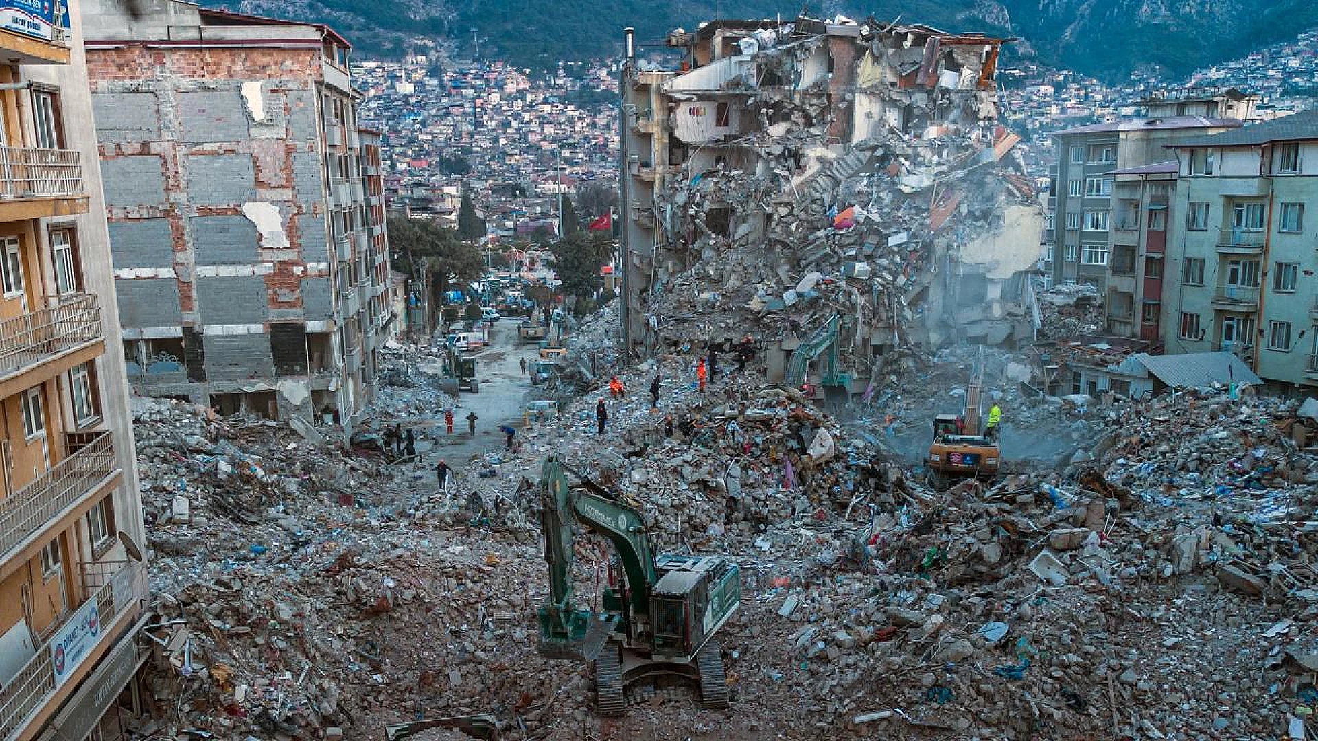 2023'te dünyayı sarsan deprem felaketleri