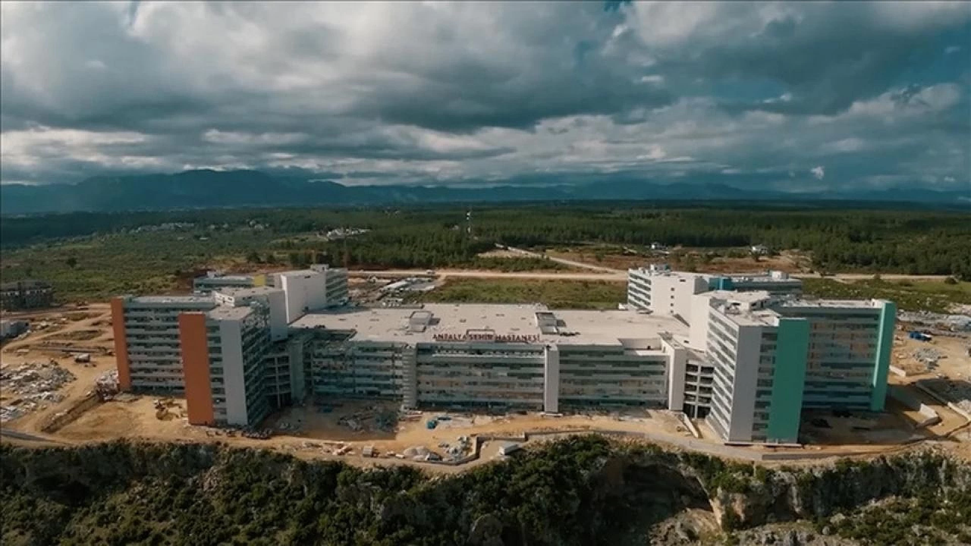 Antalya Şehir Hastanesi'nin resmi açılışını duyuruldu