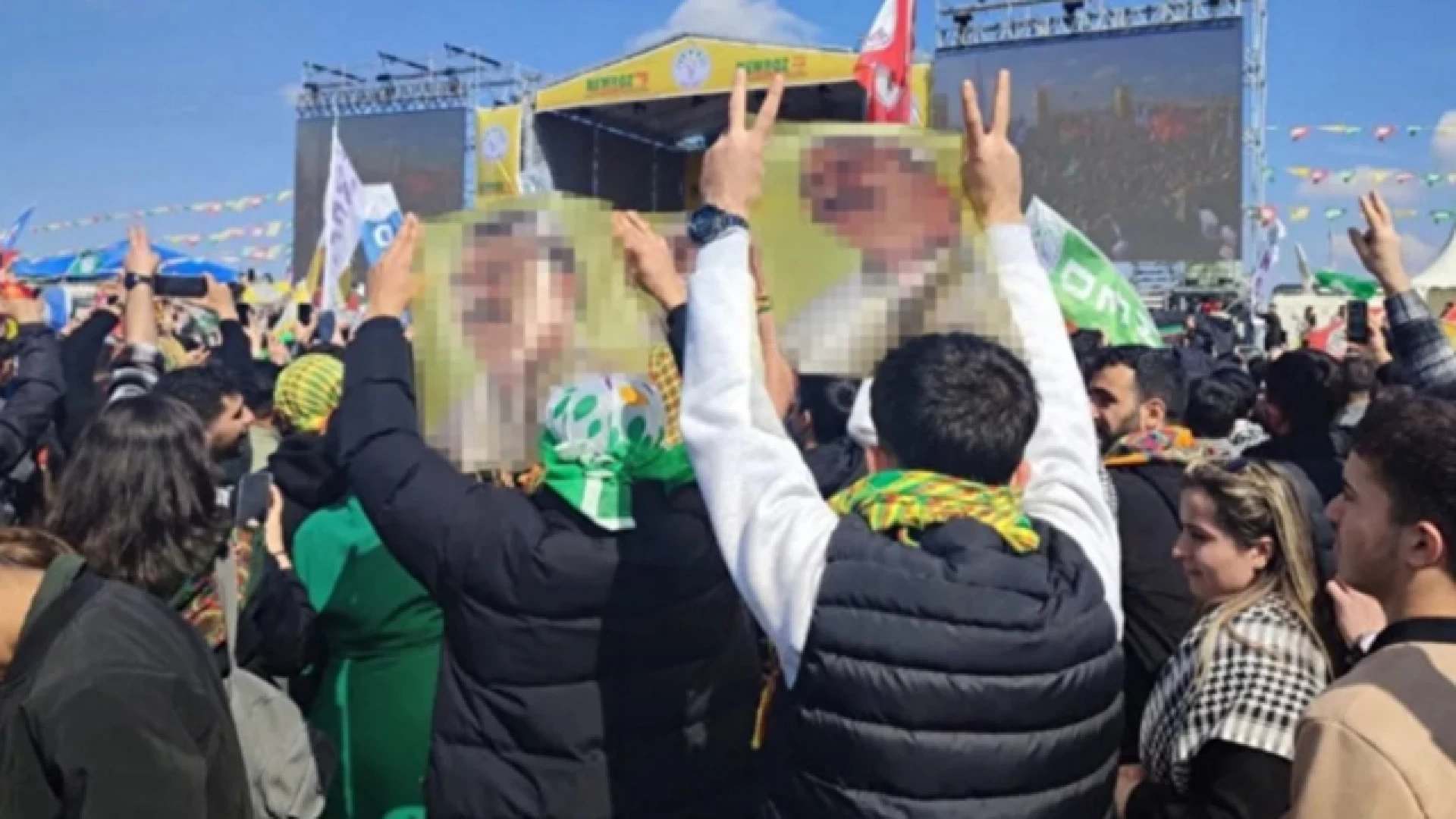 Öcalan posteri açan 2 kişi tutuklandı
